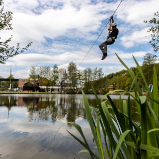 adventure valley tyrolienne