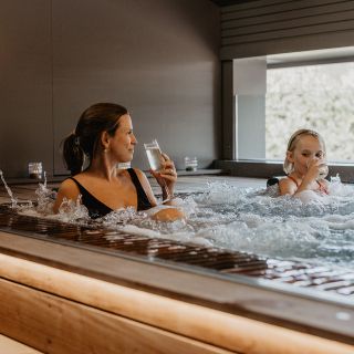 Jacuzzi