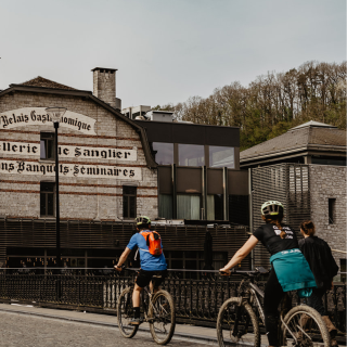 cyclistes à vélo à Durbuy