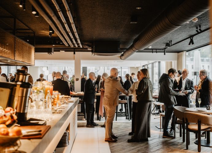 Walking dinner en présence des auteurs